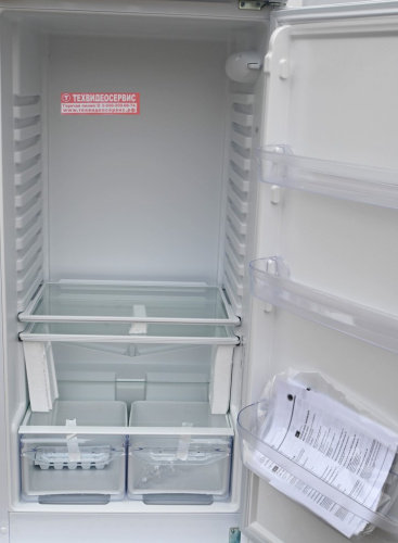Холодильник Indesit TIA 16 фото 2